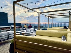 Rooftop terrace - BlackBrick Sandton One (Sandton)