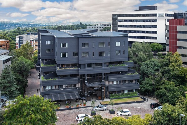 Exterior detail - BlackBrick Sandton One (Sandton)