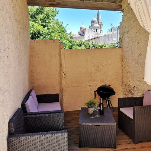 GET ★ QUIET ★ WIFI TERRACE