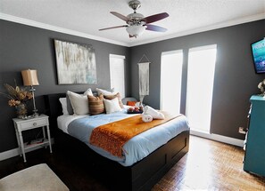 2 bedrooms, desk, iron/ironing board, free WiFi