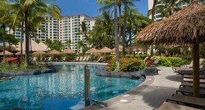 Piscine extérieure, piscine chauffée