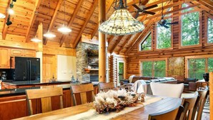 Dining - Massive 7BR Cabin Sleeps 18! (Sevierville)