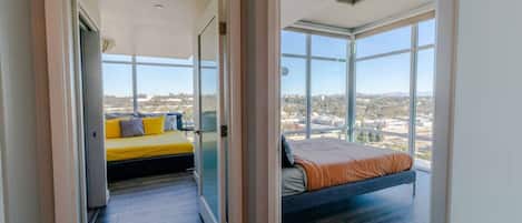 2 chambres, fer et planche à repasser, lit parapluie, Wi-Fi