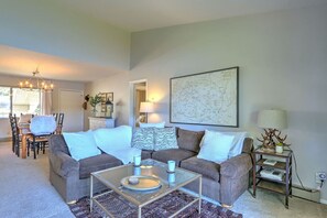 Smart-TV, peis og bøker