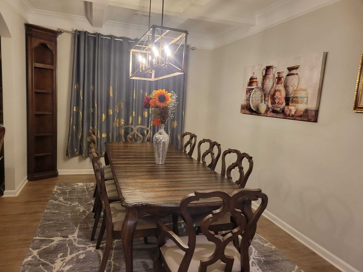 Photo 75 of The Cameo’s Joy by Amaris Corporate Rentals