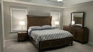 6 bedrooms, travel crib, free WiFi, bed sheets