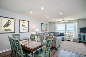 Smart TV, lettore DVD, altoparlanti intelligenti