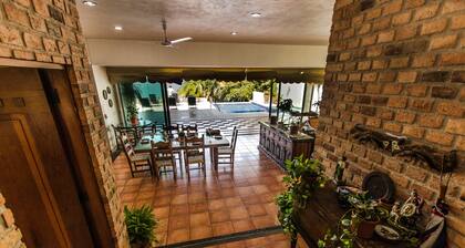 Casa Bougainvillea