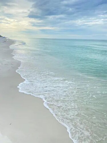 Cheeks on the Beach On - 30A - King Beds - Zero entry Pool - Family Friendly