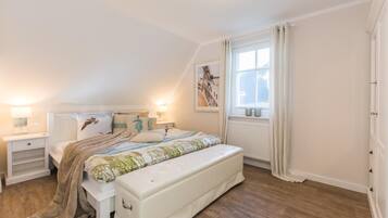 3 Schlafzimmer, Zimmersafe, Bügeleisen/Bügelbrett, WLAN