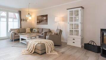 TV, fireplace, DVD player, stereo