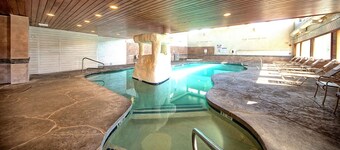 Beautiful 2 bedroom suite with full amenities at Village by the Sea