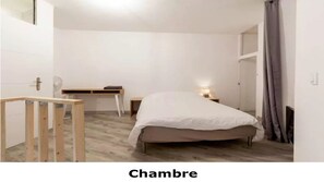 1 bedroom, iron/ironing board, travel crib, free WiFi - DUPLEX DU GET ★ CENTER ★ WIFI (Revel)