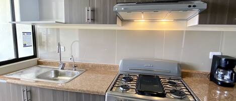 Fridge, microwave, oven, stovetop