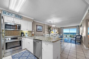 Fridge, microwave, oven, stovetop - 6402 Gulf Shores Plantation-Palms (Gulf Shores)