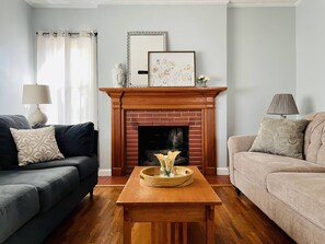 Una Smart TV, libros