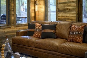 Smart-tv en een open haard