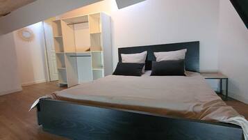 1 bedroom, iron/ironing board, travel crib, free WiFi