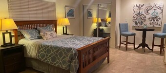 Ample Villa in the heart of Temecula wine country, near wineries, balloons      