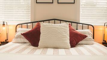 3 bedrooms, iron/ironing board, travel cot, free WiFi