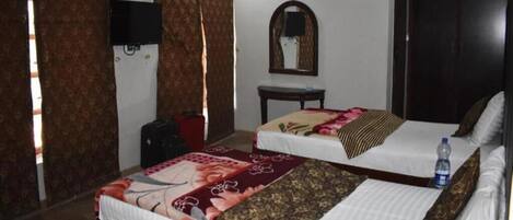 Iron/ironing board, free WiFi, bed sheets