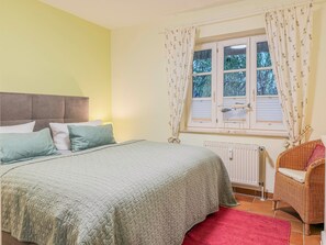 2 Schlafzimmer, Reisekinderbett, WLAN