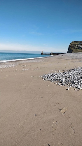 Anglo-Norman villa, 200m from the beach, sea view, 200m from the port shops
