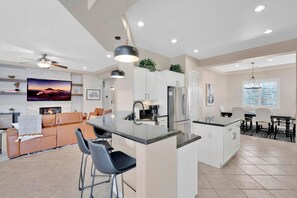 Interior - The Desert Tortoise - The ultimate relaxation destination with beach entrance pool and endless fun! (Indio)