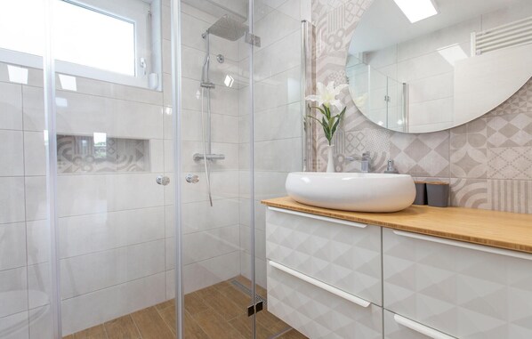 Shower - 3 bedroom cozy apartment in Koper (Koper)