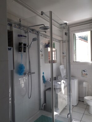 Douche, bidet