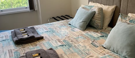 2 bedrooms, iron/ironing board, free WiFi, bed sheets