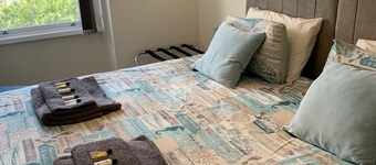 Second Floor recently renovated apartment on quiet street in central Llandudno