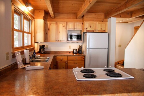 White Pine Chalet @ Brickyard Creek, Bayfield