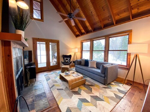 White Pine Chalet @ Brickyard Creek, Bayfield