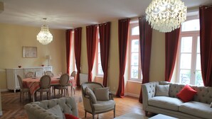 Living area - Duc de Bretagne Luxury Appart'hôtel (Morlaix)