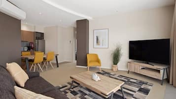 Smart-TV og DVD-spiller