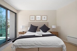 3 slaapkamers, een bureau, een strijkplank/strijkijzer, gratis wifi
