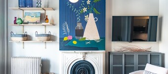 Grant - A Tranquil One Bedroom Steps from River