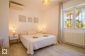 2 chambres, fer et planche à repasser, Wi-Fi gratuit