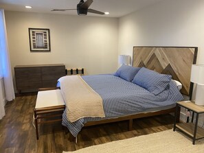 2 bedrooms, iron/ironing board, WiFi, bed sheets
