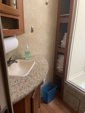 Combined shower/bathtub