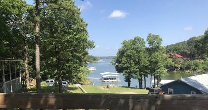 All Decked Out! Grand Lake waterfront, boat dock and views. Drowning Creek.