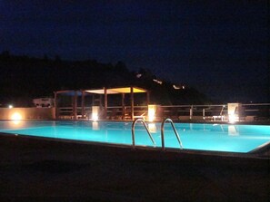 Outdoor pool - Kanapitsa Mare Hotel (Kanapitsa Skiathos)