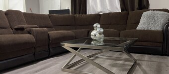 Cozy 5 bedroom sleeps 14+