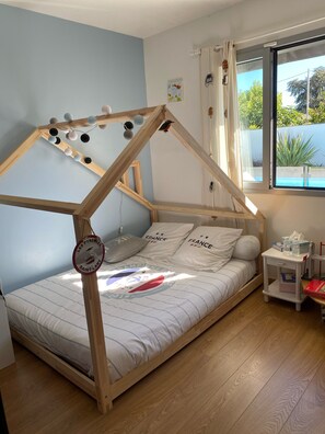 4 bedrooms, WiFi