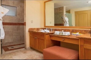 Shower, jetted tub, hair dryer, towels