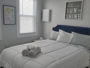 2 bedrooms, iron/ironing board, WiFi, bed sheets