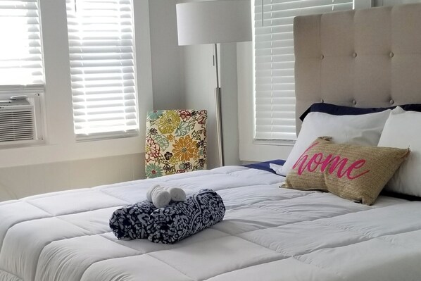 2 bedrooms, iron/ironing board, WiFi, bed sheets