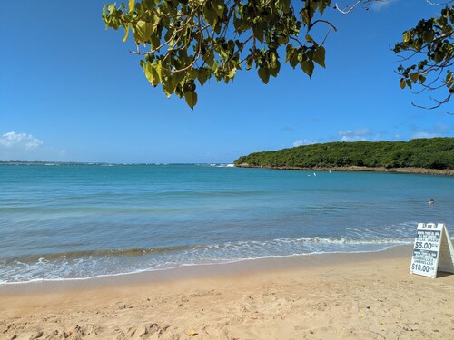 Beautiful Villa with Golf Course, Ocean, and Rainforest Views.