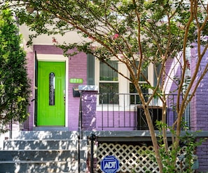 Exterior detail - Capitol Hill and Downtown DC townhouse for long-term and short term stay  (Washington)